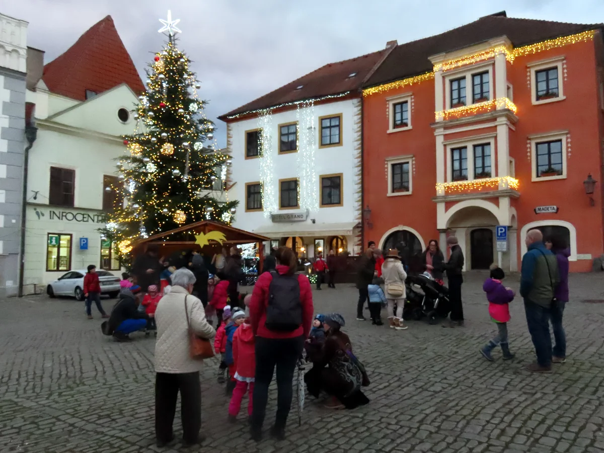 Český Krumlov Christmas market scene with festive atmosphere in winter